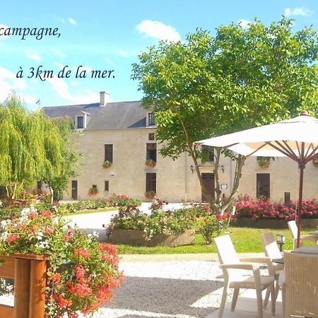 Hotel Le Manoir De Mathan Crepon A La Campagne 5 Mn D'Arromanches Et 10 Mn De Bayeux Exterior foto