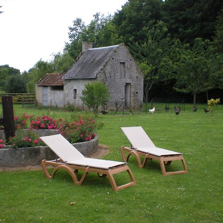 Hotel Le Manoir De Mathan Crepon A La Campagne 5 Mn D'Arromanches Et 10 Mn De Bayeux Exterior foto