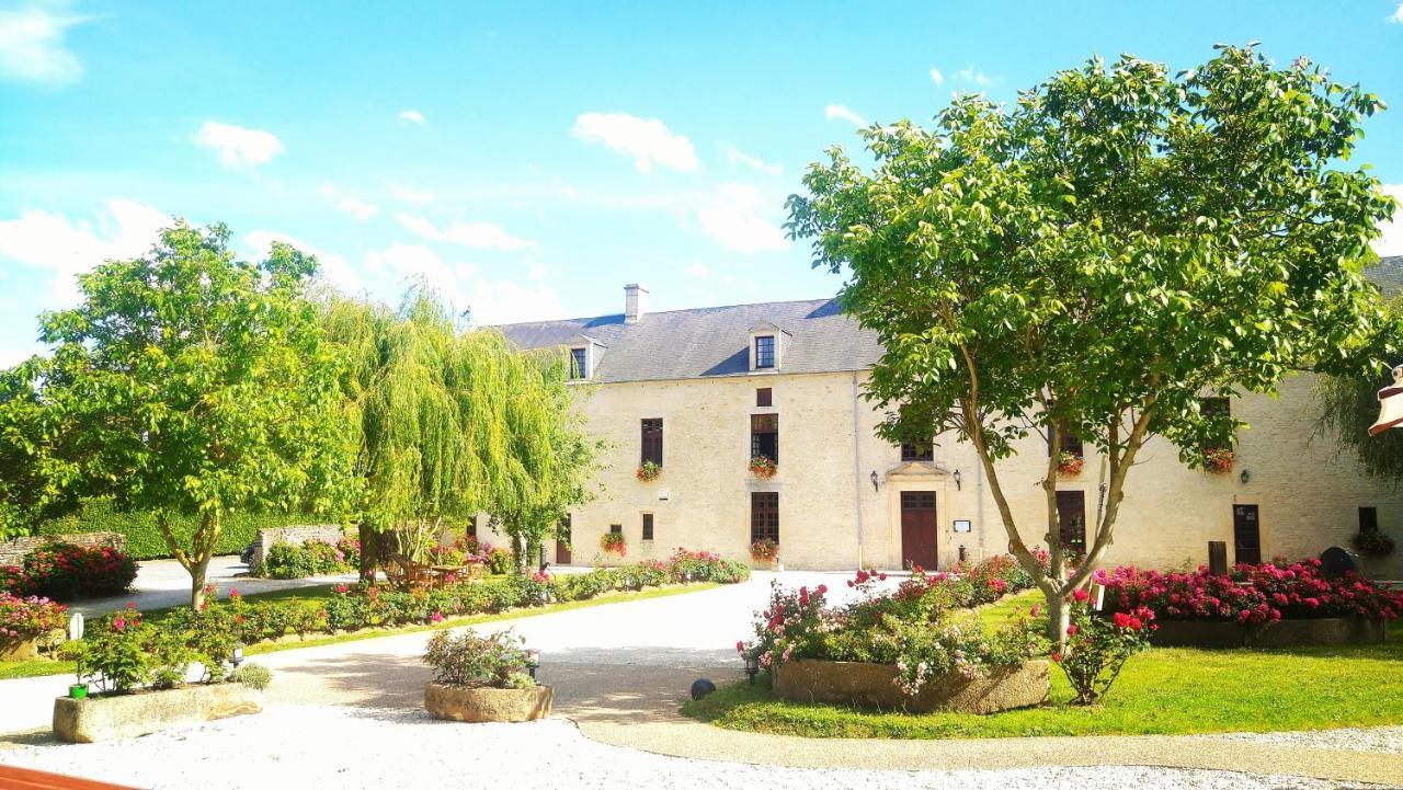 Hotel Le Manoir De Mathan Crepon A La Campagne 5 Mn D'Arromanches Et 10 Mn De Bayeux Exterior foto