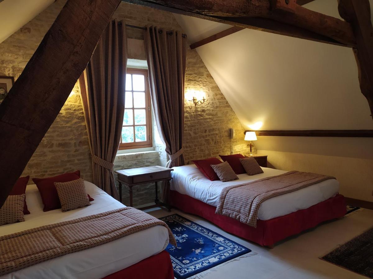 Hotel Le Manoir De Mathan Crepon A La Campagne 5 Mn D'Arromanches Et 10 Mn De Bayeux Exterior foto