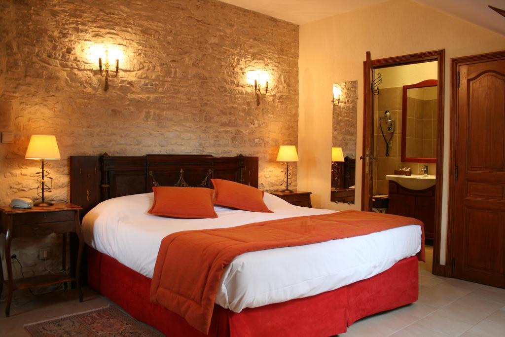 Hotel Le Manoir De Mathan Crepon A La Campagne 5 Mn D'Arromanches Et 10 Mn De Bayeux Exterior foto