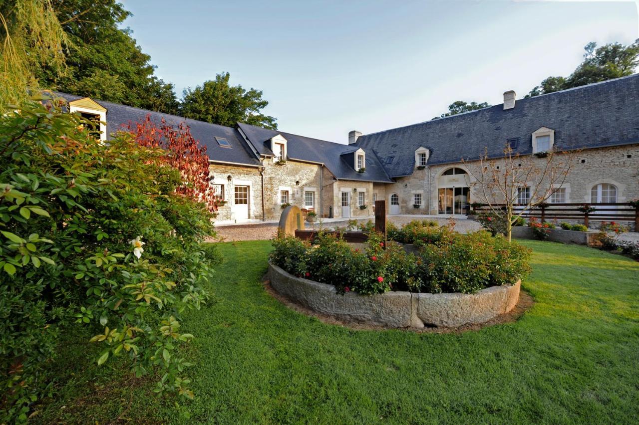 Hotel Le Manoir De Mathan Crepon A La Campagne 5 Mn D'Arromanches Et 10 Mn De Bayeux Exterior foto